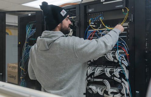 Diplôme d’études collégiales (DEC) en informatique (3 ans) - Deux (2) à trois (3) ans en support technique