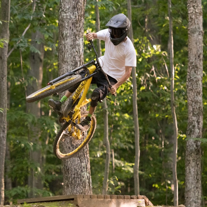 Sommet Saint Sauveur Avila Parc Velo Montagne Saut Jump