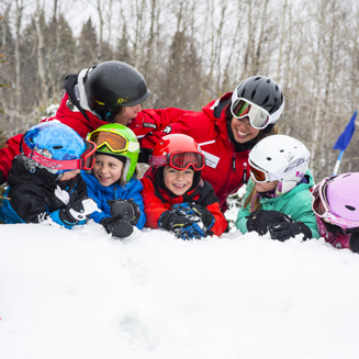 Sommet Saint Sauveur Ecole Camps Amusement Moniteur