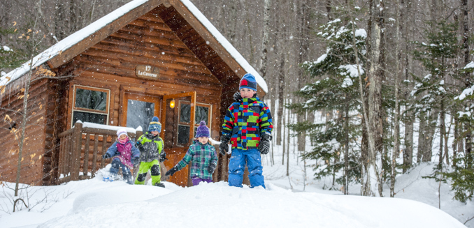 Sommet Morin Heights Cabine Neige Famille Enfant Hiver Foret