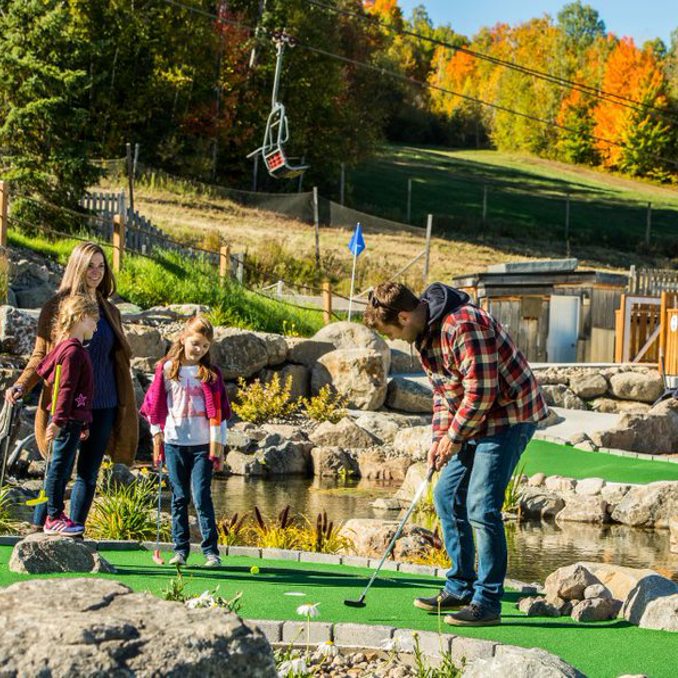Sommet Saint Sauveur Parc Fun Mini Golf Mini Putt Activite Centre Amusement Automne