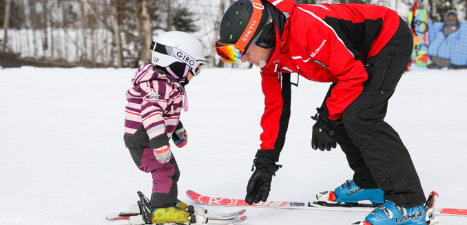 Les Sommets Sommet Ski Ecole Glisse School Moniteur Instructor Planche Emploi Job Etudiant Student Laurentides Laurentians Outaouais