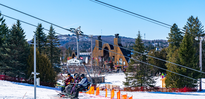 Sommet Saint Sauveur Remontee Ski Soleil