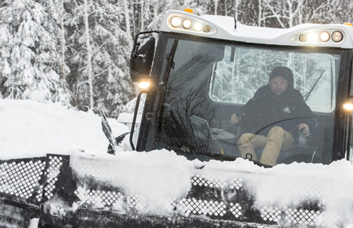 Must hold a valid driving licence for at least 2 years - Experience of driving heavy machinery (an advantage) - Solid driving skills - Basic mechanical knowledge - Thorough understanding of weather an...