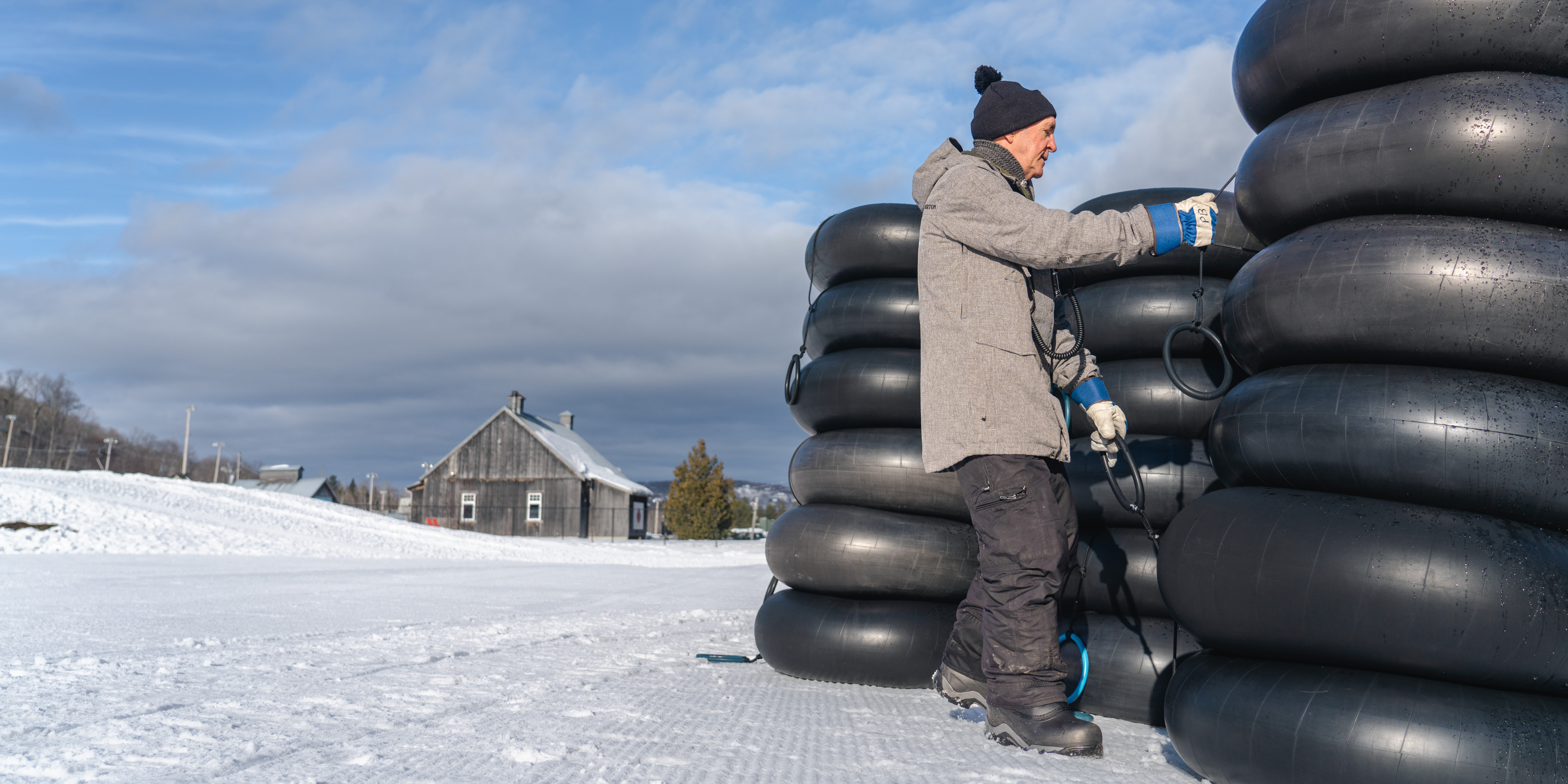 Versant Avila Glissade Tube Prepose Cabane Ciel