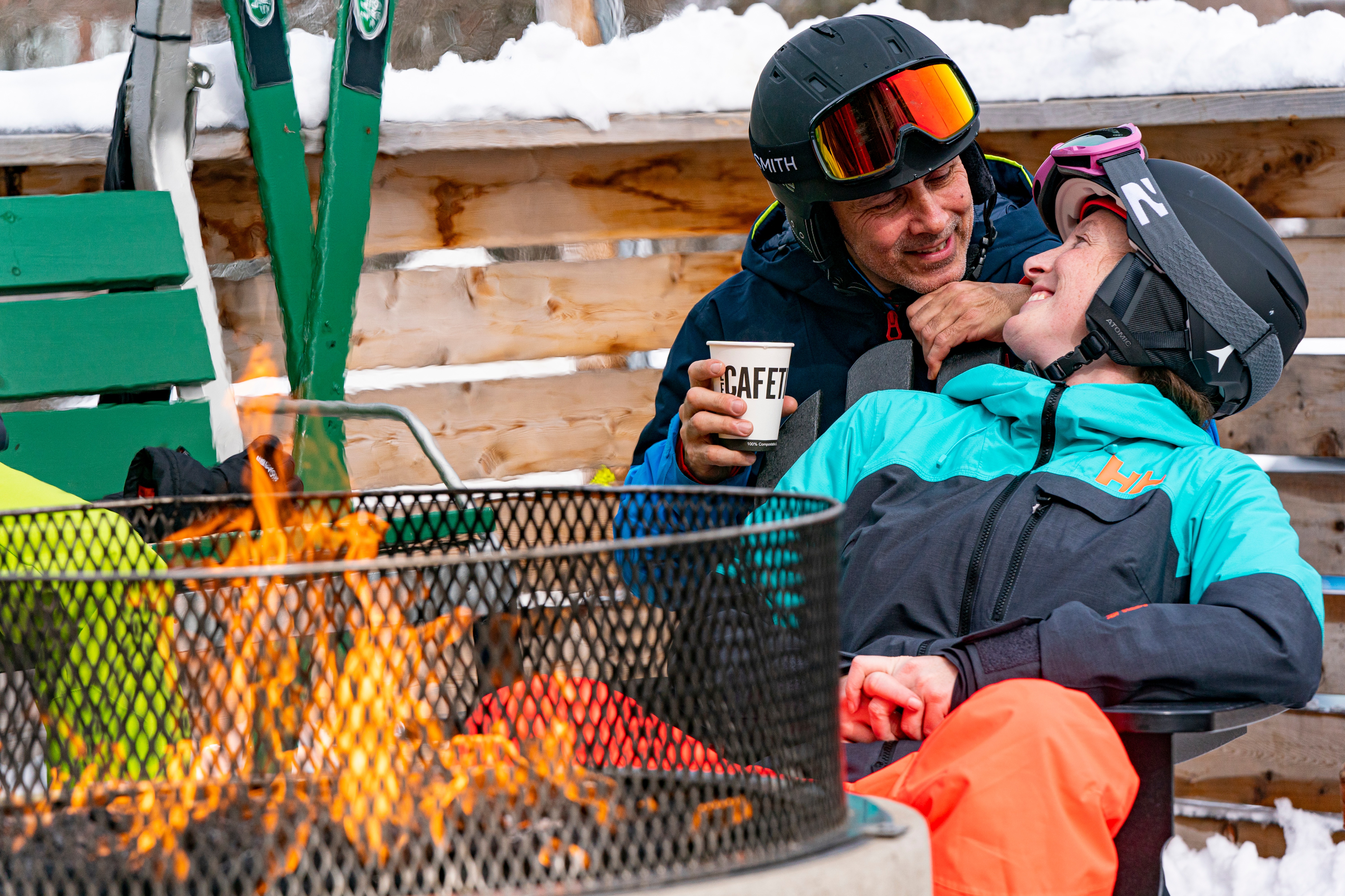 Sommet Saint Sauveur Ski Hiver Vacances Feu Atelier Couple Cafe